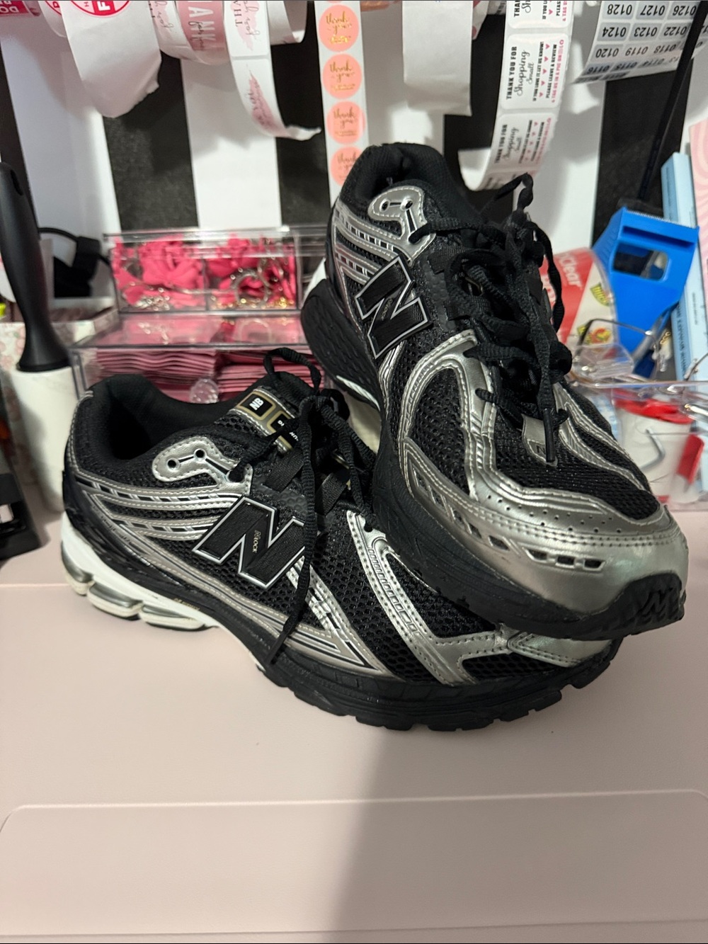 New Balance Women's Black & Silver Athletic Running Sneakers